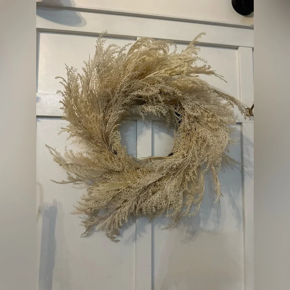 Elegant Cream Holiday Wreath